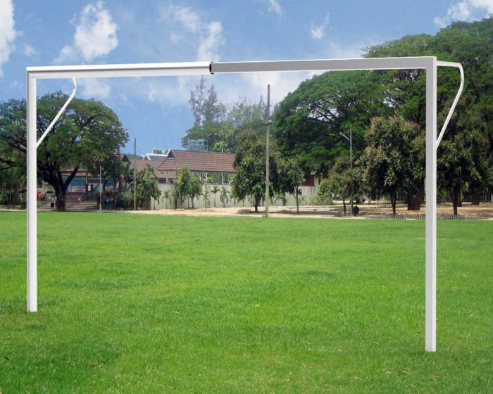 Jugend Fuballtor in Bodenhlsen<br> mit Netzstangen eckverschweit