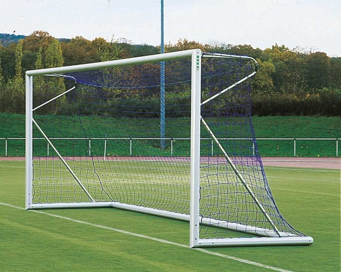 Fußball Tornetz 4mm Netzstärke<br> Tortiefe oben 80cm unten 200cm<br> 7,50m breit, 2,50m hoch