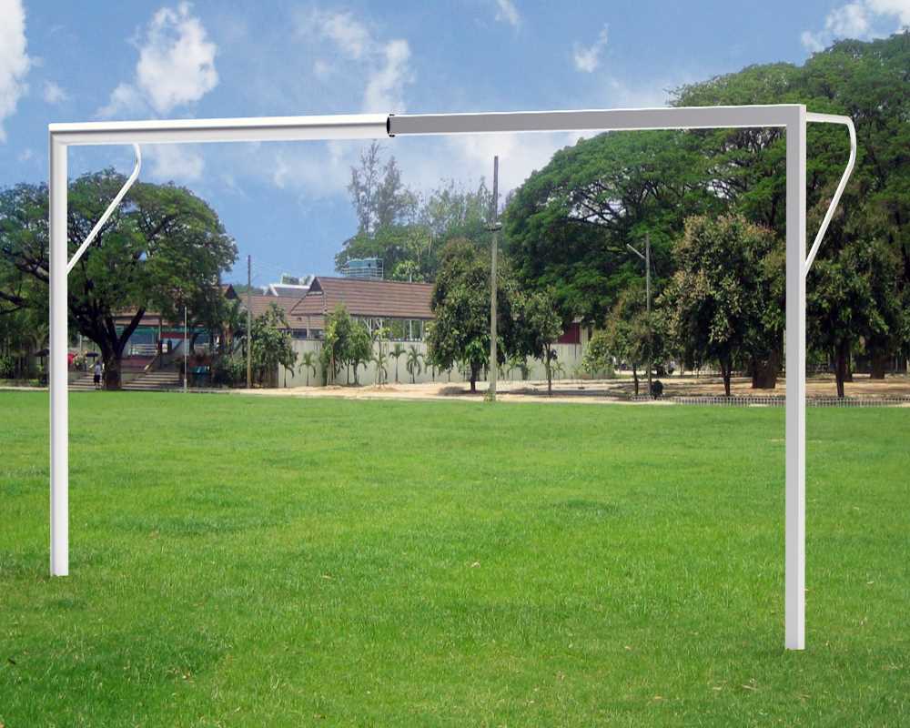 Jugend Fußballtor in Bodenhülsen mit Netzstangen eckverschweißt